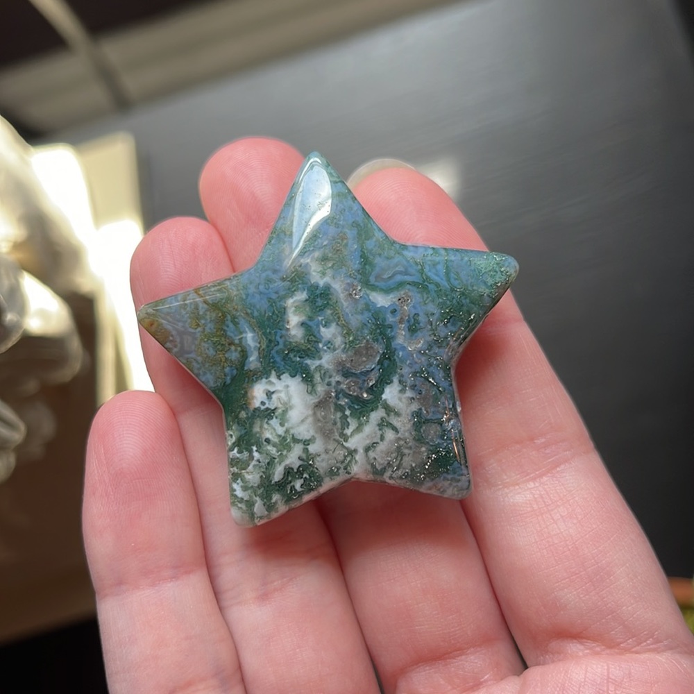 Moss agate star (crystals)